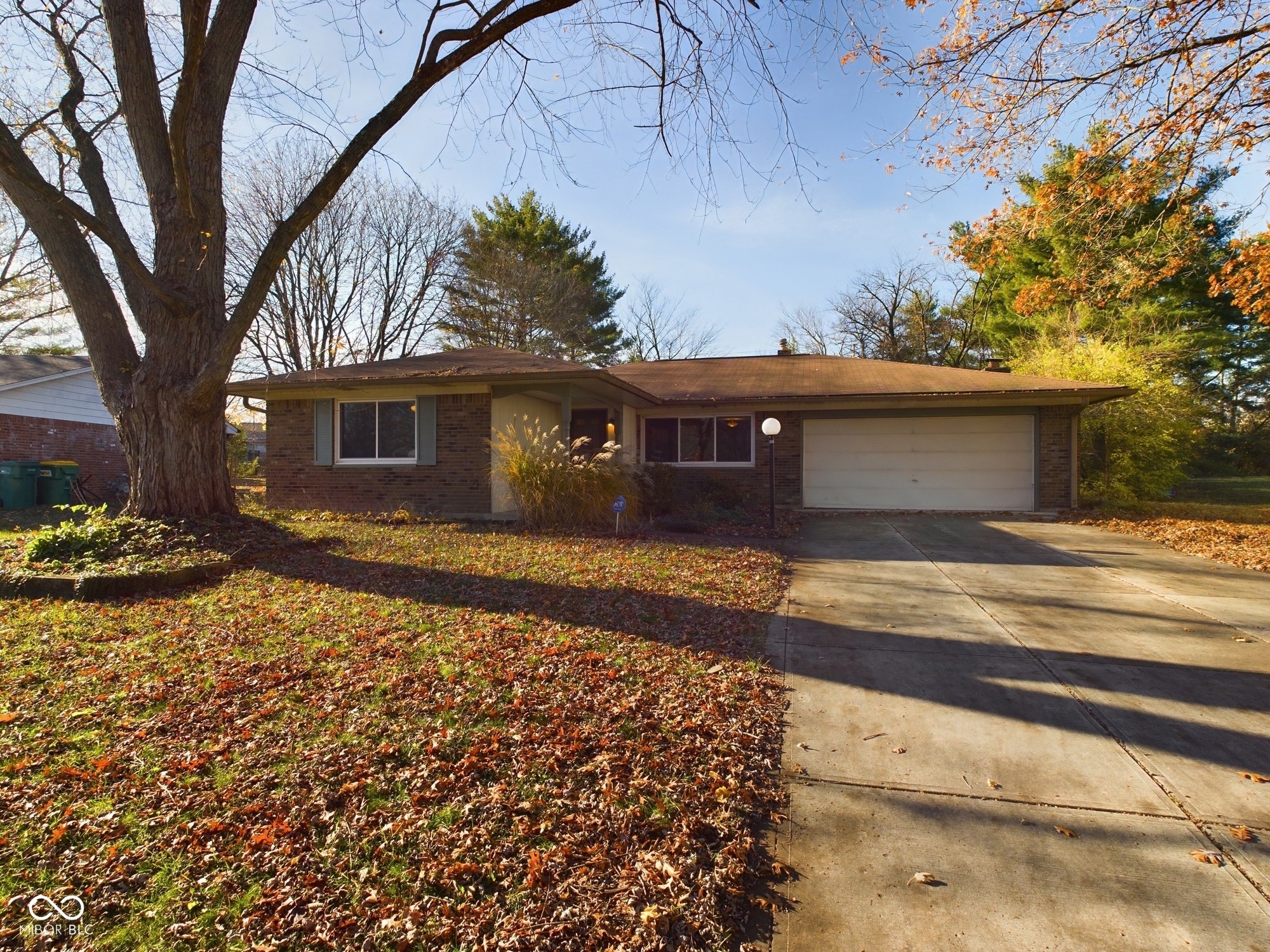 1726 Trace Lane Indianapolis IN 46260