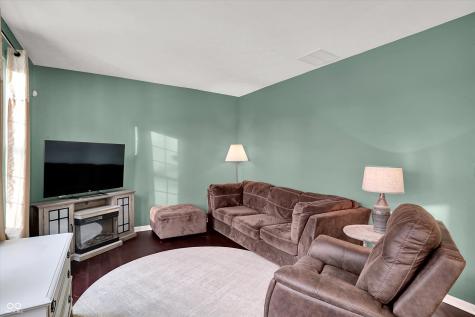 1298 Osprey Way Greenwood IN 46143
