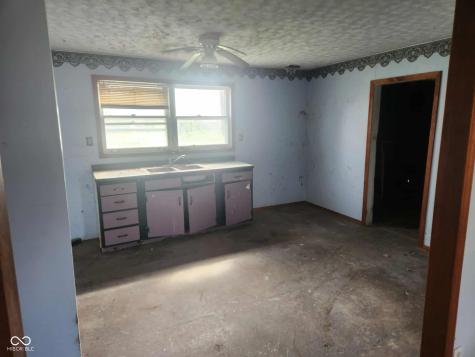 363 E North Street Dunkirk IN 47336