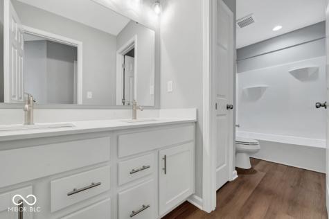 1109 Ridgevine Road Greenwood IN 46143