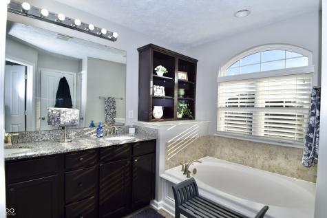 1231 Winfield Court Greenwood IN 46143