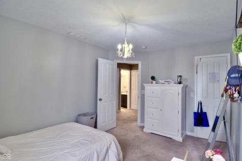 1231 Winfield Court Greenwood IN 46143