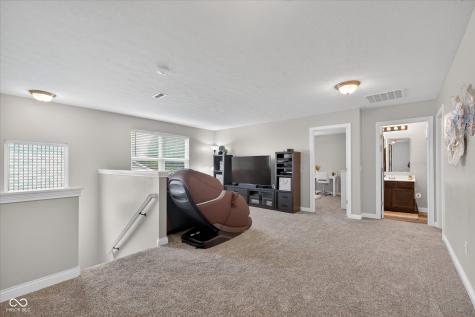 5855 W Commonview Drive Mccordsville IN 46055
