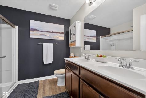 5855 W Commonview Drive Mccordsville IN 46055