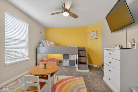 5855 W Commonview Drive Mccordsville IN 46055