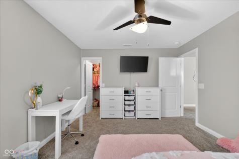 5855 W Commonview Drive Mccordsville IN 46055