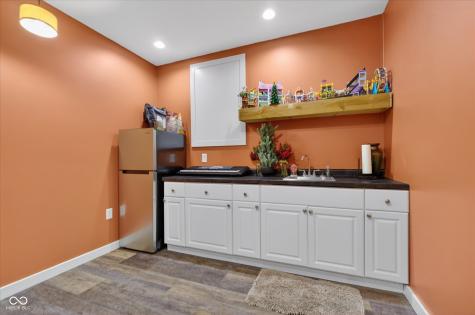 5855 W Commonview Drive Mccordsville IN 46055