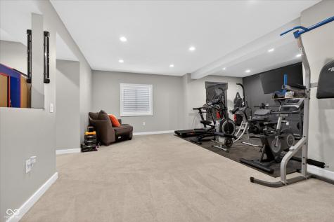 5855 W Commonview Drive Mccordsville IN 46055