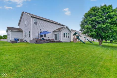 5855 W Commonview Drive Mccordsville IN 46055