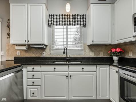 6141 Chadworth Way Indianapolis IN 46236
