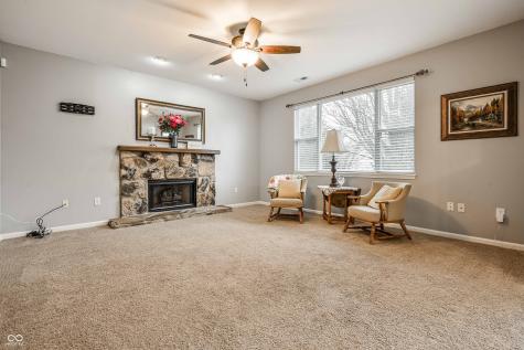 6141 Chadworth Way Indianapolis IN 46236