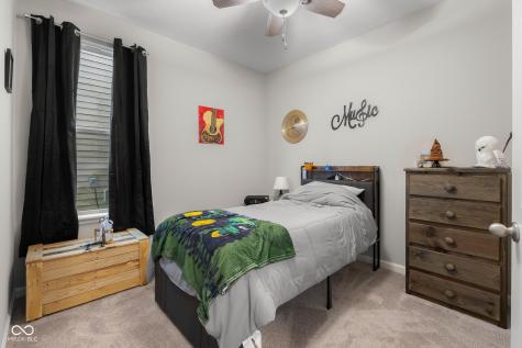 2421 Creek Bank Drive Columbus IN 47201