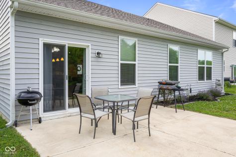 2421 Creek Bank Drive Columbus IN 47201