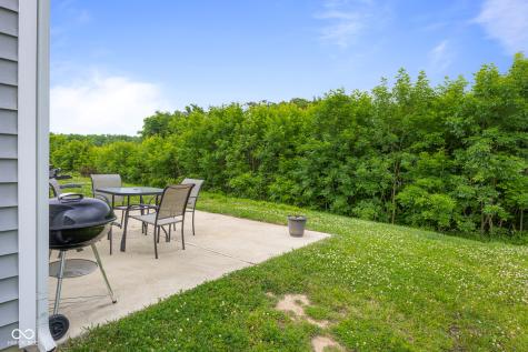 2421 Creek Bank Drive Columbus IN 47201