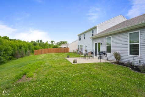 2421 Creek Bank Drive Columbus IN 47201