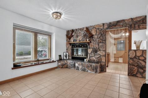 640 N Rangeline Road Carmel IN 46032
