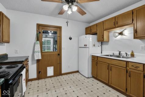 640 N Rangeline Road Carmel IN 46032