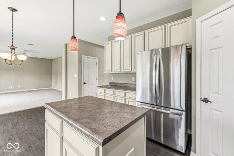 5654 W Woodstock Trail Mccordsville IN 46055