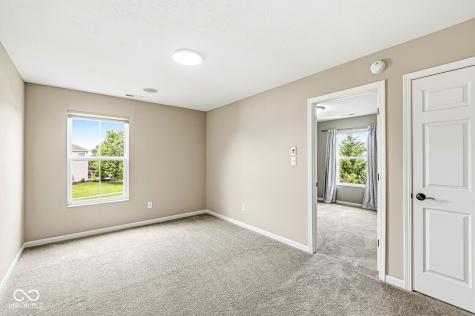 5654 W Woodstock Trail Mccordsville IN 46055