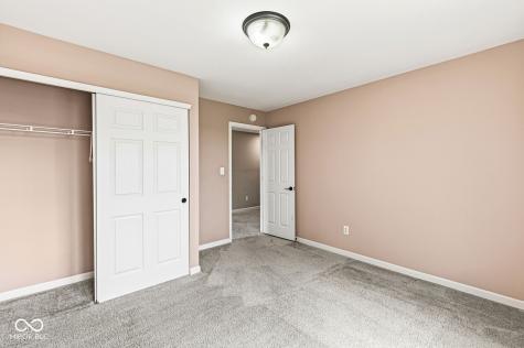 5654 W Woodstock Trail Mccordsville IN 46055