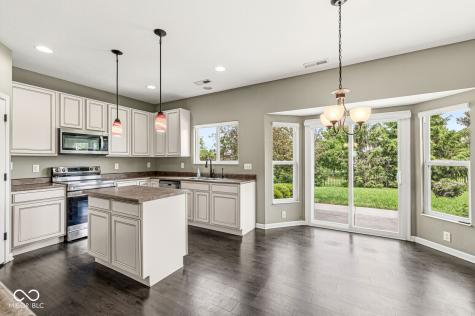 5654 W Woodstock Trail Mccordsville IN 46055