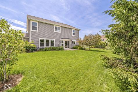 5654 W Woodstock Trail Mccordsville IN 46055