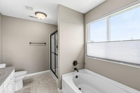 5654 W Woodstock Trail Mccordsville IN 46055
