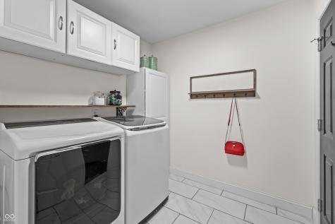 9989 Brightwater Drive Fishers IN 46038