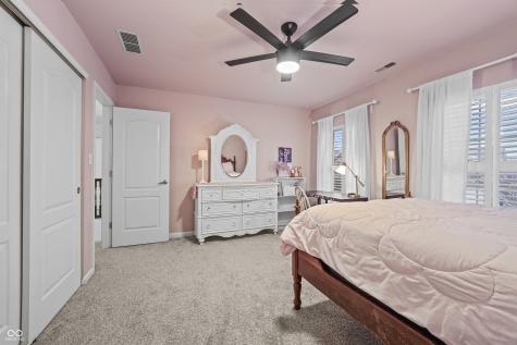 9989 Brightwater Drive Fishers IN 46038