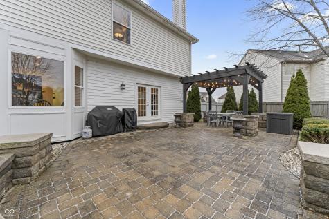 9989 Brightwater Drive Fishers IN 46038