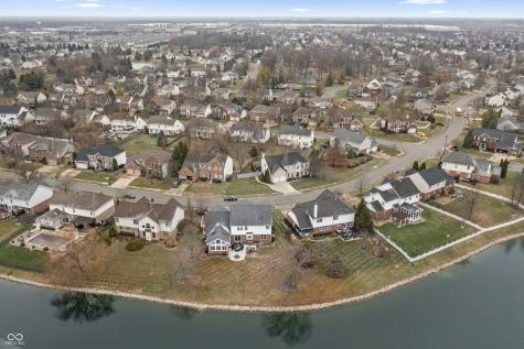 9989 Brightwater Drive Fishers IN 46038