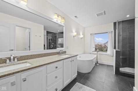 9989 Brightwater Drive Fishers IN 46038
