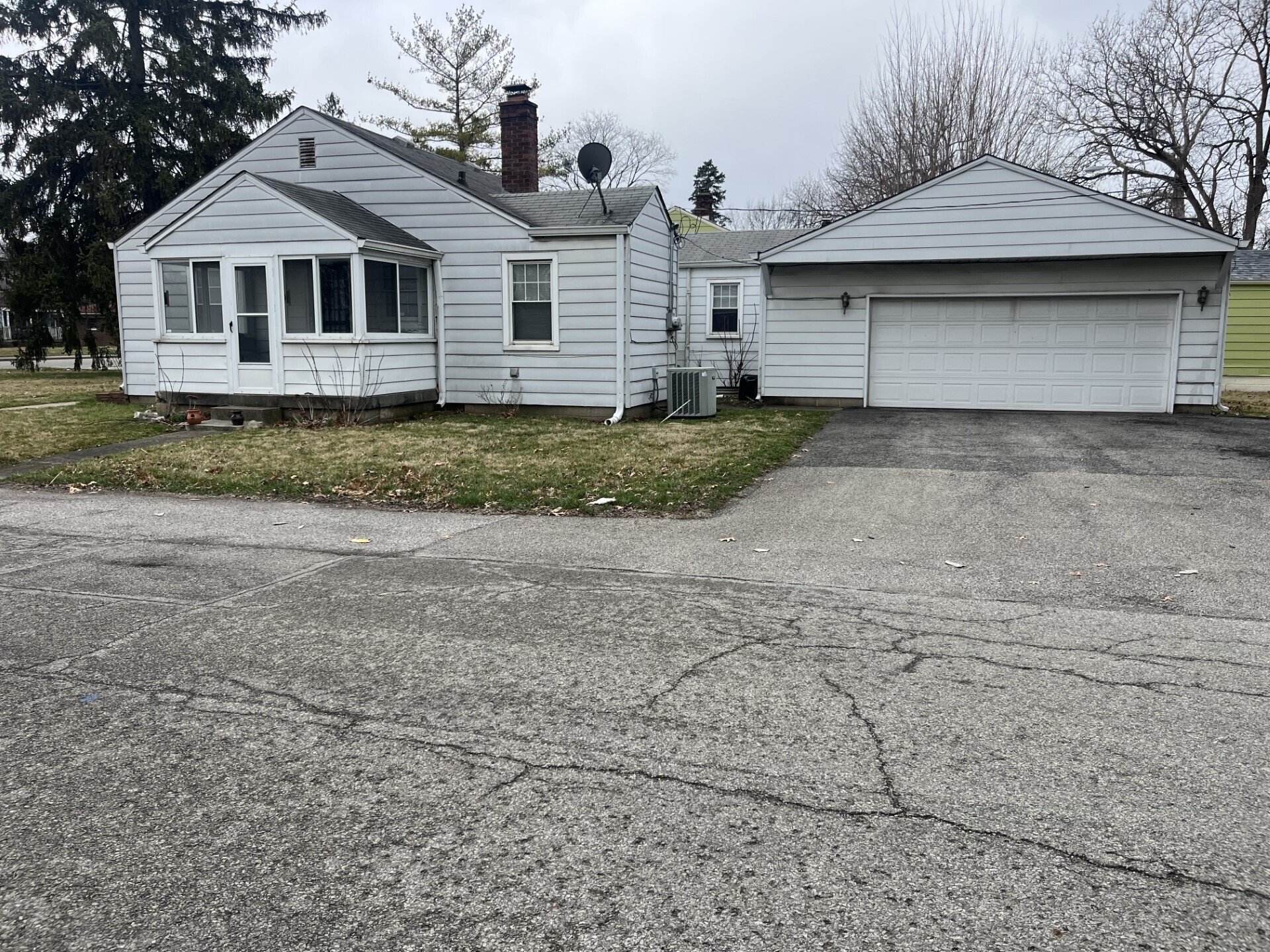 4858 E 34th Street Indianapolis IN 46218