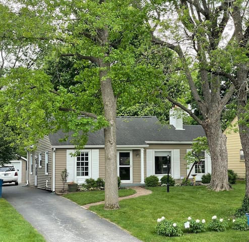 5947 Compton Street Indianapolis IN 46220