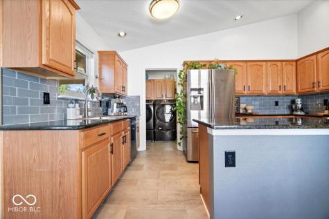5671 N Burlington Drive Mccordsville IN 46055