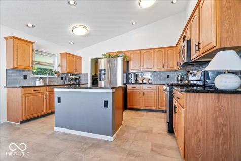 5671 N Burlington Drive Mccordsville IN 46055