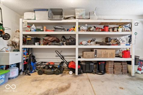 5671 N Burlington Drive Mccordsville IN 46055