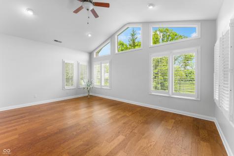 4090 Naples Drive Columbus IN 47203
