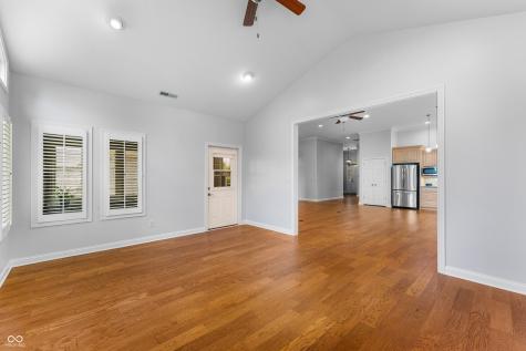 4090 Naples Drive Columbus IN 47203