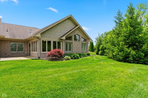 4090 Naples Drive Columbus IN 47203