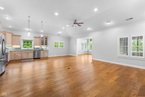 4090 Naples Drive Columbus IN 47203