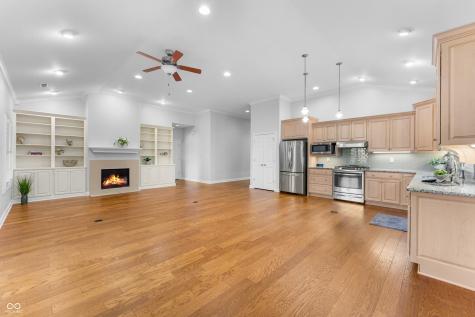 4090 Naples Drive Columbus IN 47203