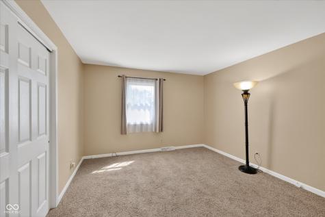 2430 Westline Drive Columbus IN 47203