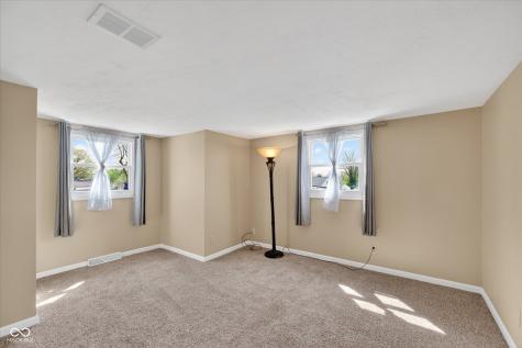 2430 Westline Drive Columbus IN 47203