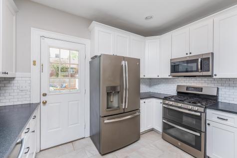 30 N Hawthorne Lane Indianapolis IN 46219