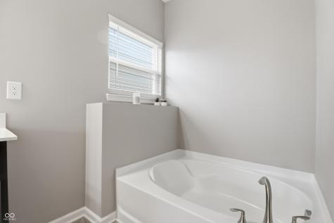 275 Carrick Glen Boulevard Pendleton IN 46064