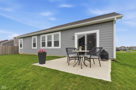 275 Carrick Glen Boulevard Pendleton IN 46064