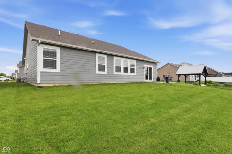 275 Carrick Glen Boulevard Pendleton IN 46064