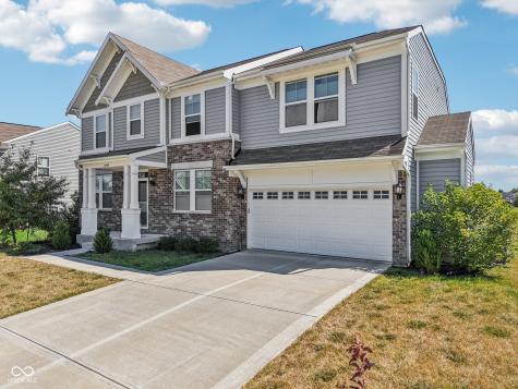 2449 Lingerman Way Avon IN 46123