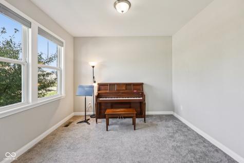 2449 Lingerman Way Avon IN 46123